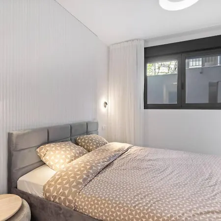 Luxe 3br Oasis Pool, Gym, Sauna アパート